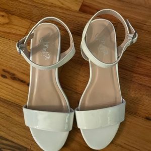 White kids slightly used heels
